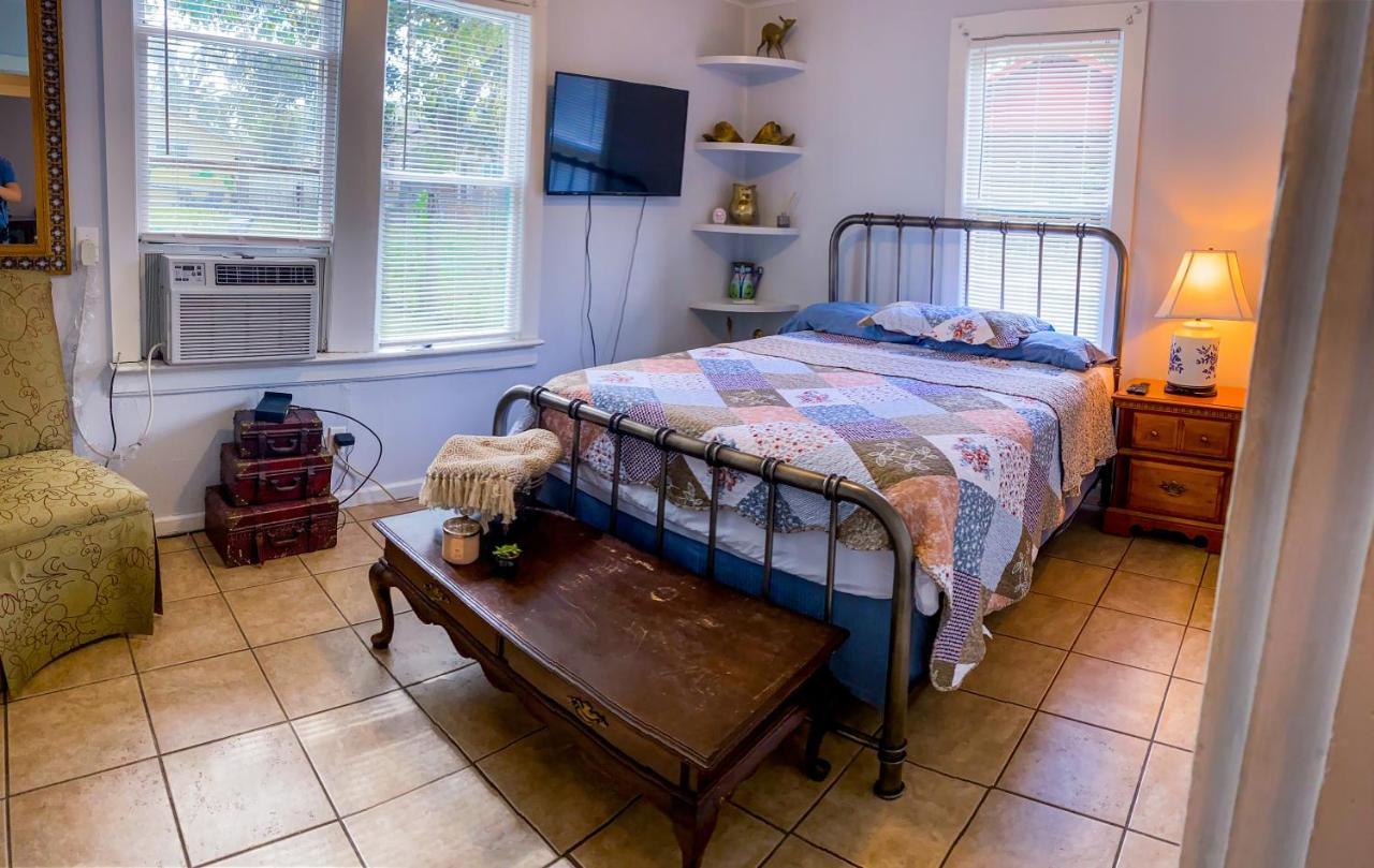 Private Home In Ocala With Fenced Yard, Piano, Central Location, Pets Welcome Екстер'єр фото